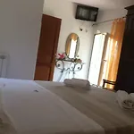Lorto Degli Ulivi 3* Stilo