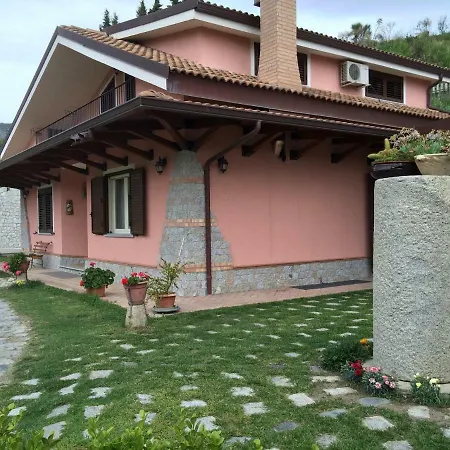 Lorto Degli Ulivi Stilo